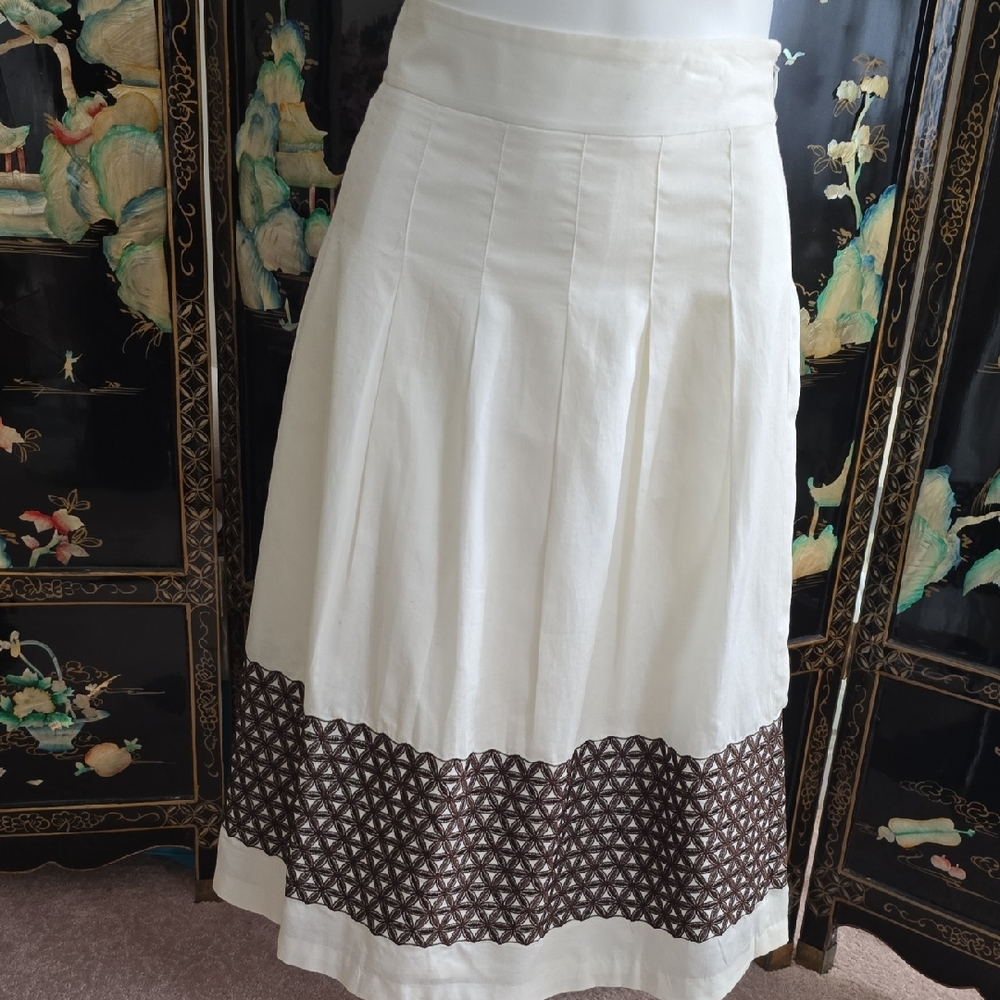 LOFT White Skirt with Brown Pattern